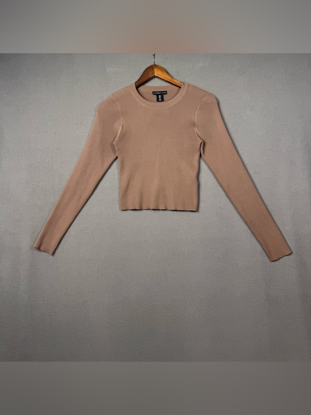 Sincerely Jules Ribbed Long-Sleeve Crop Top in Taupe
